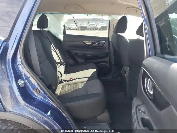 5N1AT2MV7JC796612 2018 NISSAN ROGUE - Image 8