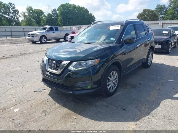 5N1AT2MV7JC804417 2018 NISSAN ROGUE - Image 2