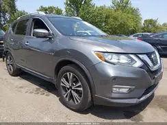 5N1AT2MV7JC805227 2018 NISSAN ROGUE
