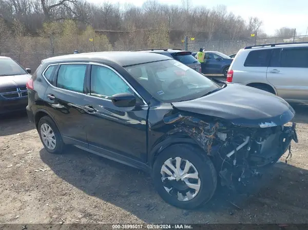 5N1AT2MV7JC821623 2018 NISSAN ROGUE - Image 1