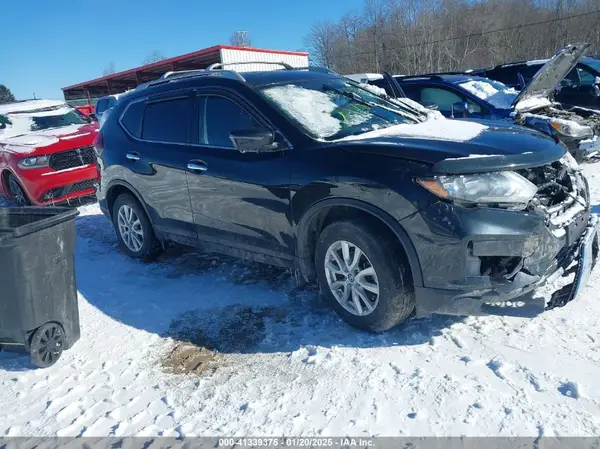 5N1AT2MV7JC831813 2018 NISSAN ROGUE - Image 1