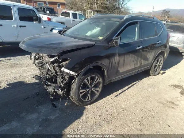 5N1AT2MV7JC835179 2018 NISSAN ROGUE - Image 2
