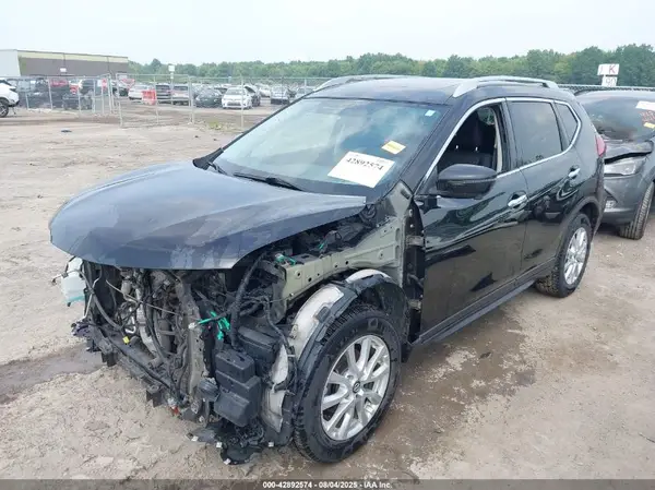 5N1AT2MV7JC835652 2018 NISSAN ROGUE - Image 2