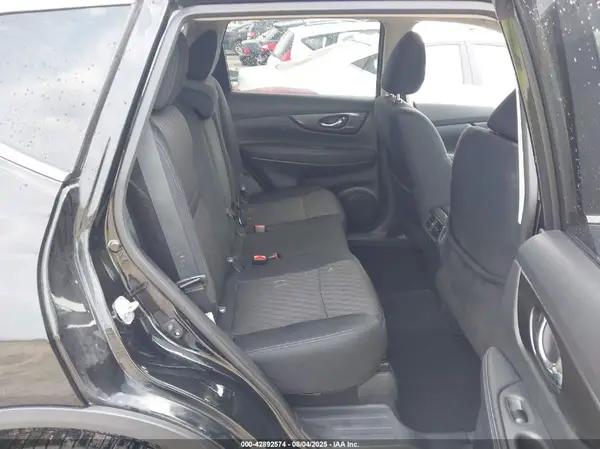 5N1AT2MV7JC835652 2018 NISSAN ROGUE - Image 8