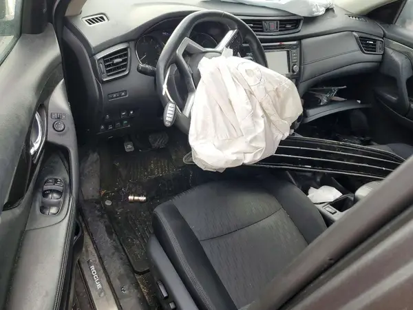 5N1AT2MV7JC836512 2018 NISSAN ROGUE - Image 8