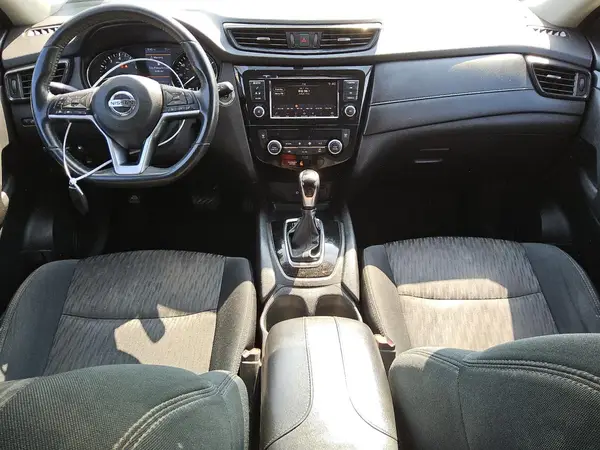 5N1AT2MV7JC840415 2018 NISSAN ROGUE - Image 8