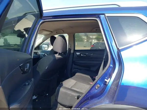 5N1AT2MV7JC841175 2018 NISSAN ROGUE - Image 8