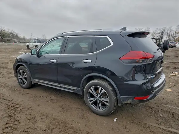 5N1AT2MV7JC842214 2018 NISSAN ROGUE - Image 2