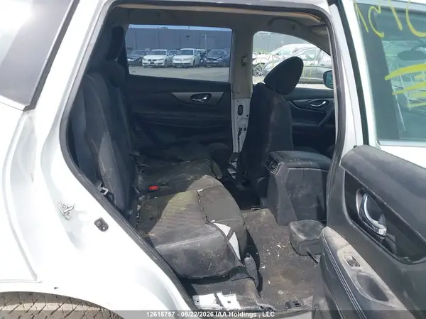 5N1AT2MV7JC852483 2018 NISSAN ROGUE - Image 8