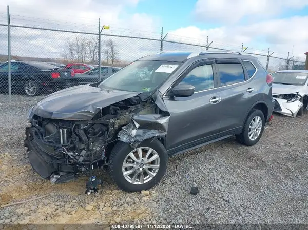 5N1AT2MV7KC701886 2019 NISSAN ROGUE - Image 2