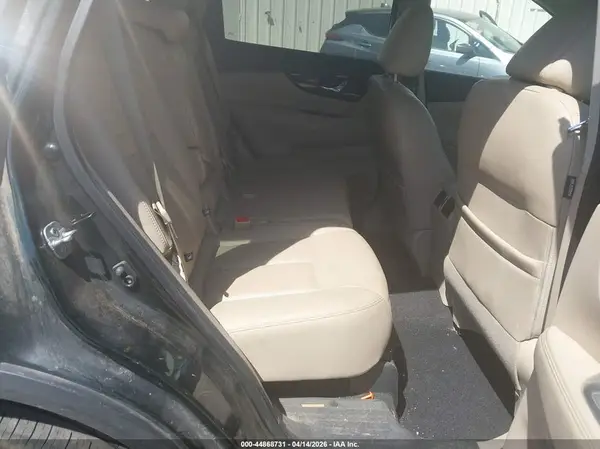5N1AT2MV7KC704450 2019 NISSAN ROGUE - Image 8
