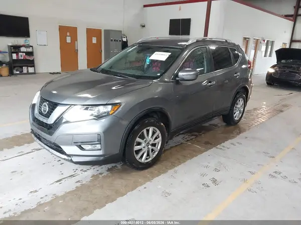 5N1AT2MV7KC720700 2019 NISSAN ROGUE - Image 2