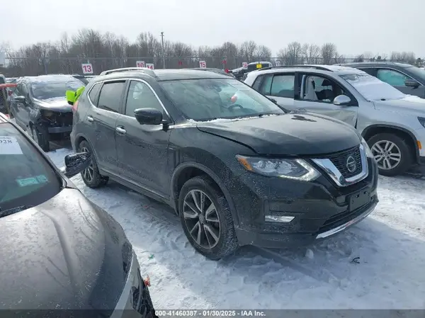5N1AT2MV7KC726626 2019 NISSAN ROGUE - Image 1