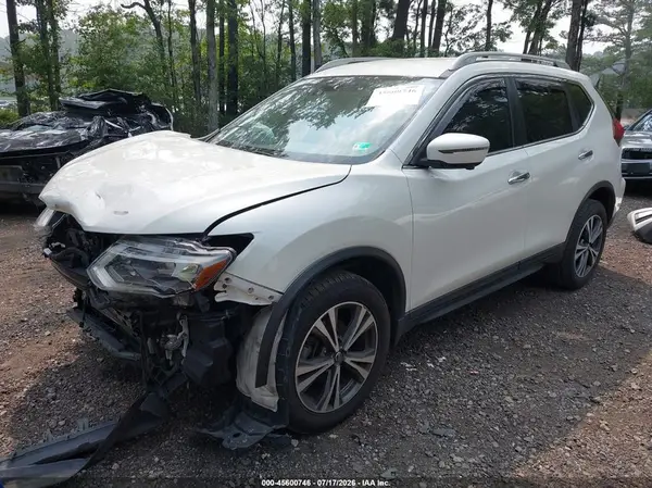 5N1AT2MV7KC772893 2019 NISSAN ROGUE - Image 2