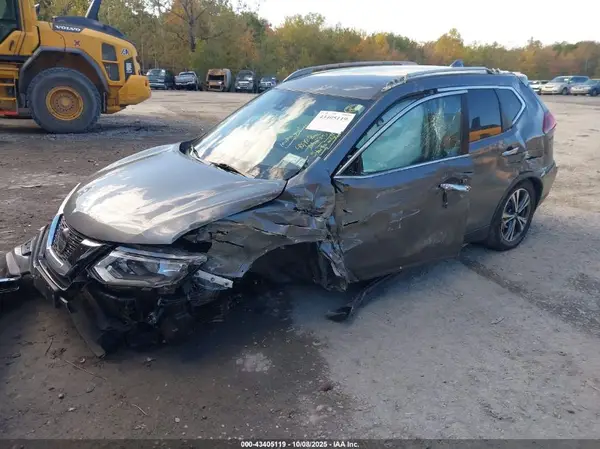 5N1AT2MV7KC777169 2019 NISSAN ROGUE - Image 2