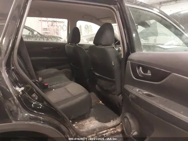 5N1AT2MV7KC785630 2019 NISSAN ROGUE - Image 8