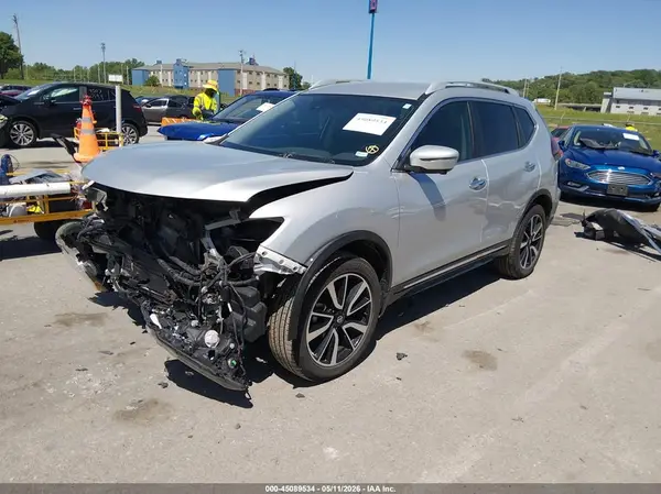 5N1AT2MV7KC801633 2019 NISSAN ROGUE - Image 2