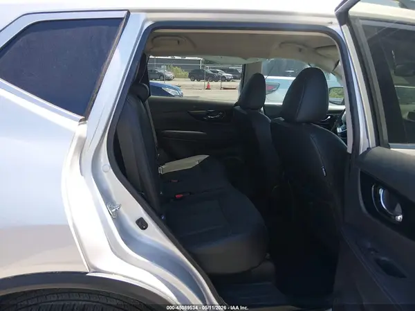 5N1AT2MV7KC801633 2019 NISSAN ROGUE - Image 8