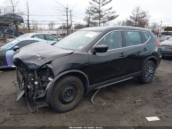 5N1AT2MV7KC809621 2019 NISSAN ROGUE - Image 2