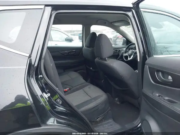 5N1AT2MV7KC809621 2019 NISSAN ROGUE - Image 8
