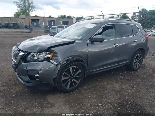 5N1AT2MV7KC812051 2019 NISSAN ROGUE - Image 2