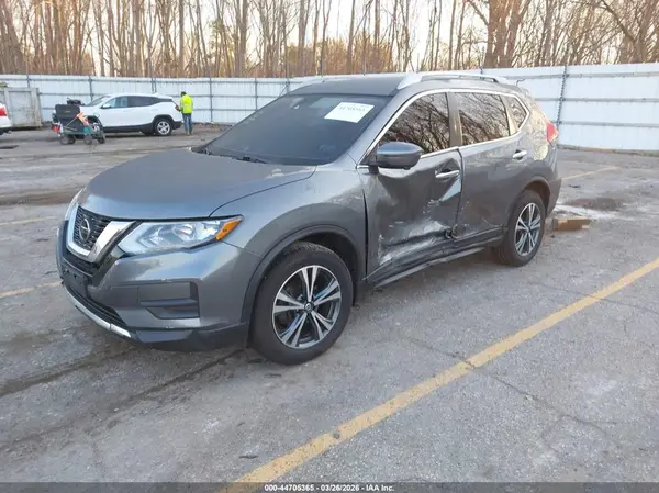 5N1AT2MV7KC821154 2019 NISSAN ROGUE - Image 2