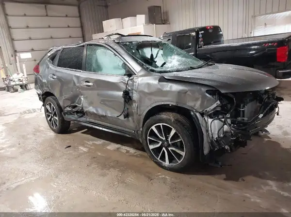 5N1AT2MV7LC798394 2020 NISSAN ROGUE - Image 1