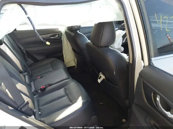 5N1AT2MV8GC847317 2016 NISSAN ROGUE - Image 8