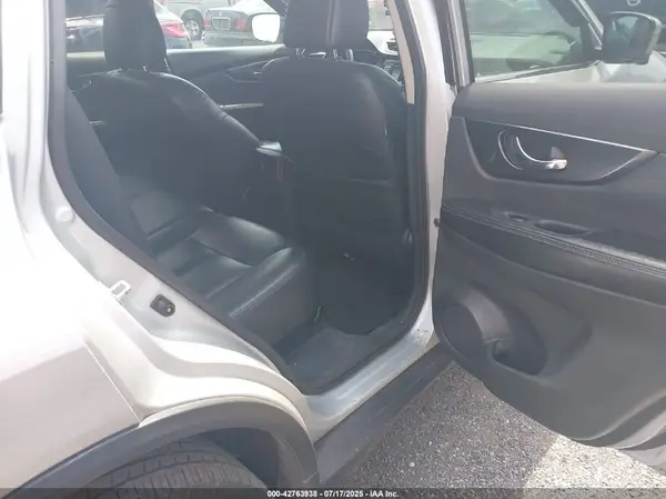 5N1AT2MV8GC871374 2016 NISSAN ROGUE - Image 8
