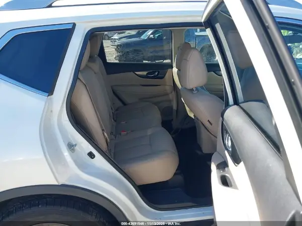 5N1AT2MV8GC892919 2016 NISSAN ROGUE - Image 8