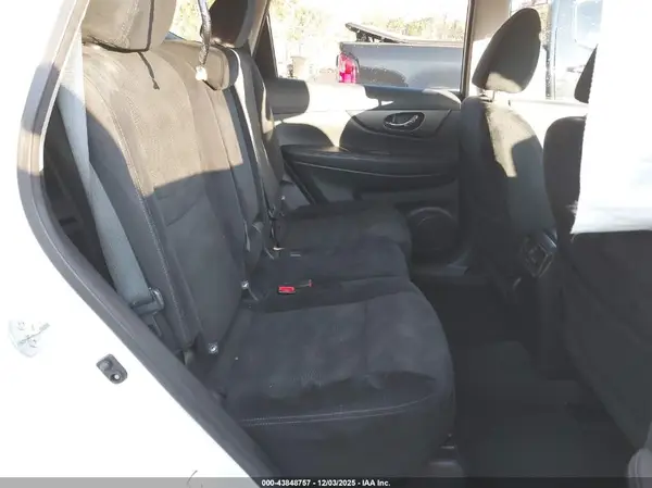 5N1AT2MV8GC895559 2016 NISSAN ROGUE - Image 8