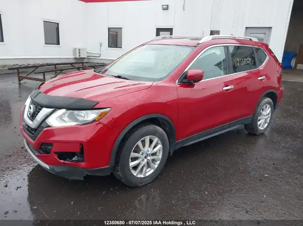 5N1AT2MV8HC734632 2017 NISSAN ROGUE - Image 2