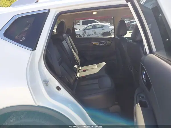 5N1AT2MV8HC737272 2017 NISSAN ROGUE - Image 8