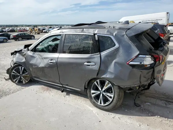 5N1AT2MV8HC741421 2017 NISSAN ROGUE - Image 2