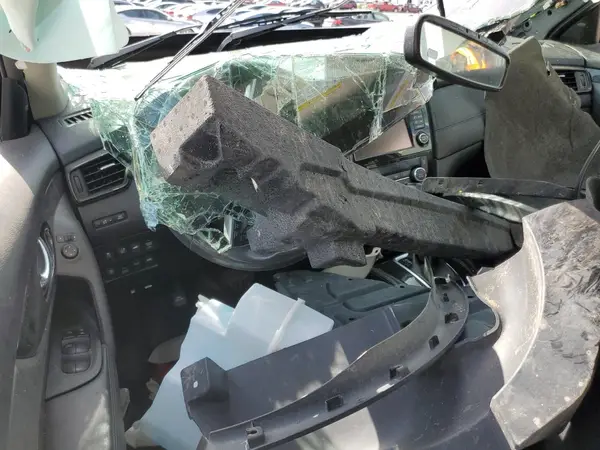 5N1AT2MV8HC741421 2017 NISSAN ROGUE - Image 8