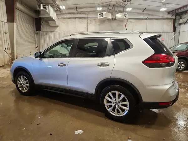5N1AT2MV8HC743234 2017 NISSAN ROGUE - Image 2