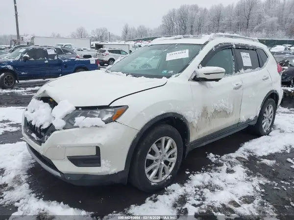 5N1AT2MV8HC747980 2017 NISSAN ROGUE - Image 2