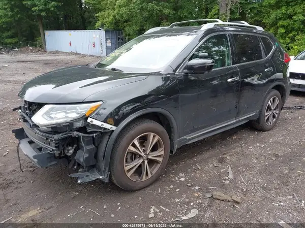 5N1AT2MV8HC751754 2017 NISSAN ROGUE - Image 2