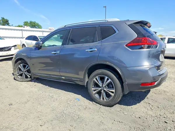 5N1AT2MV8HC752399 2017 NISSAN ROGUE - Image 2