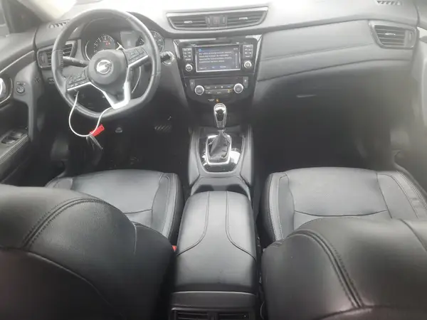 5N1AT2MV8HC756467 2017 NISSAN ROGUE - Image 8