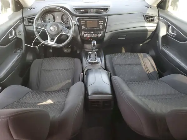 5N1AT2MV8HC756629 2017 NISSAN ROGUE - Image 8