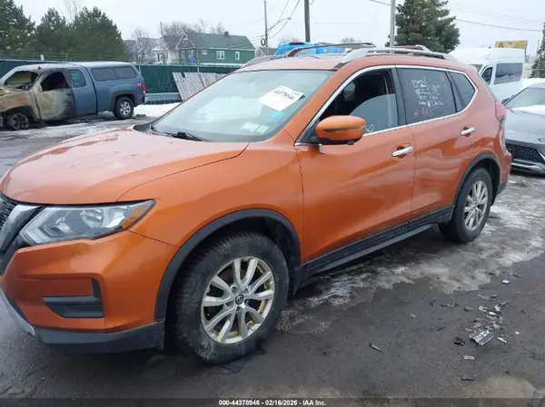 5N1AT2MV8HC760227 2017 NISSAN ROGUE - Image 2