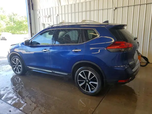 5N1AT2MV8HC763418 2017 NISSAN ROGUE - Image 2
