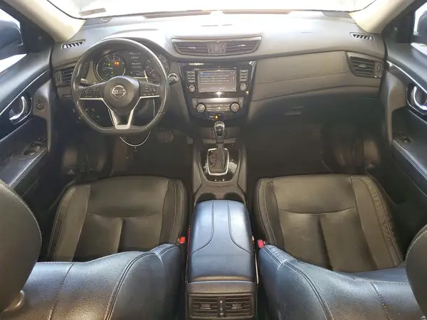 5N1AT2MV8HC763418 2017 NISSAN ROGUE - Image 8