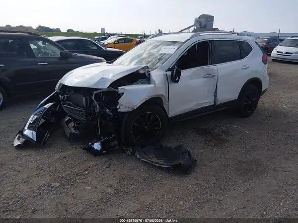 5N1AT2MV8HC765234 2017 NISSAN ROGUE - Image 2