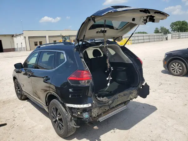 5N1AT2MV8HC765766 2017 NISSAN ROGUE - Image 2