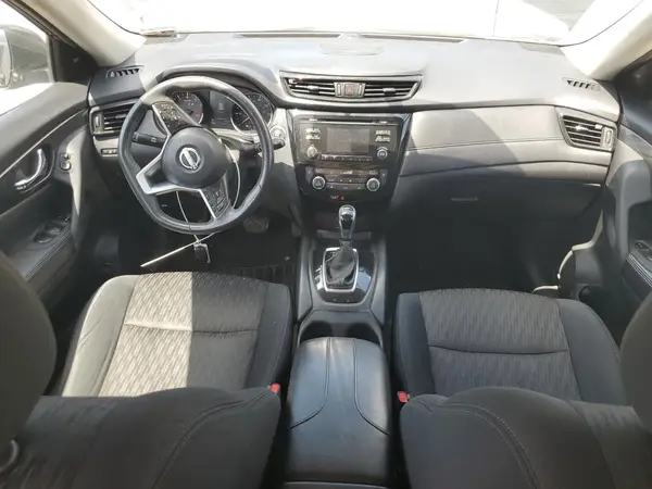 5N1AT2MV8HC765766 2017 NISSAN ROGUE - Image 8