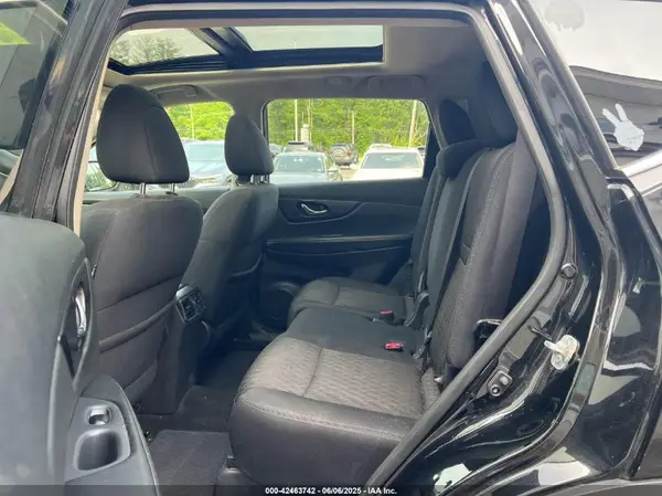 5N1AT2MV8HC766433 2017 NISSAN ROGUE - Image 8
