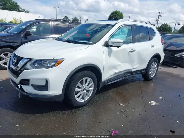 5N1AT2MV8HC767629 2017 NISSAN ROGUE - Image 2