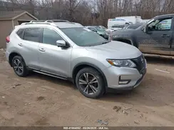 5N1AT2MV8HC770837 2017 NISSAN ROGUE